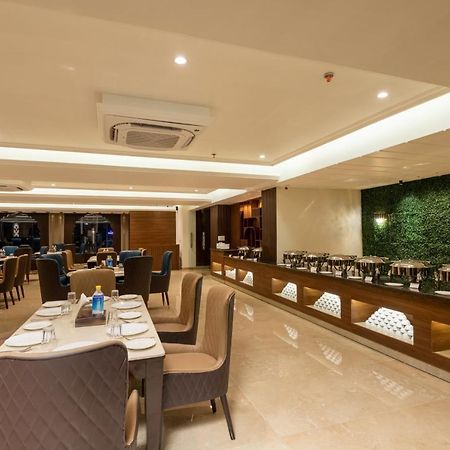 Grand Luxotica By Dls Hotels Dehradun Ngoại thất bức ảnh