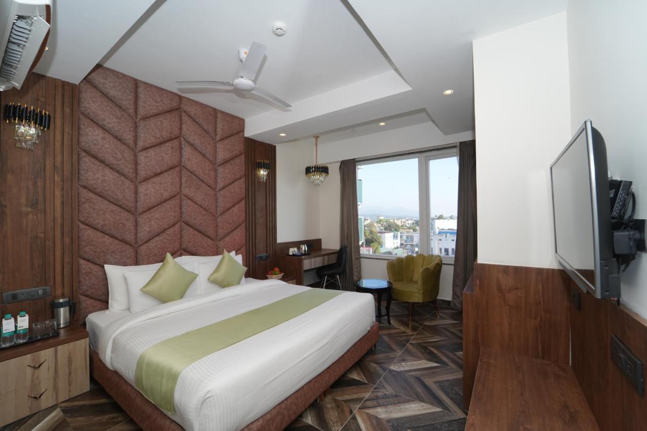 Grand Luxotica By Dls Hotels Dehradun Ngoại thất bức ảnh