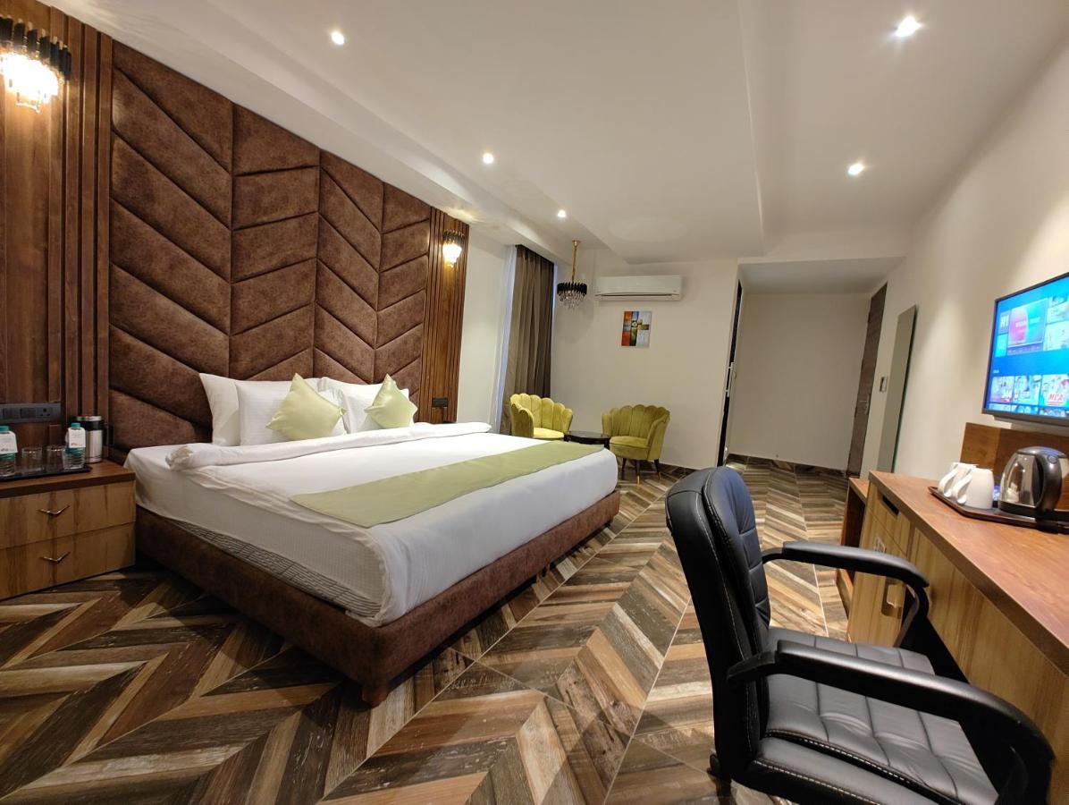 Grand Luxotica By Dls Hotels Dehradun Ngoại thất bức ảnh
