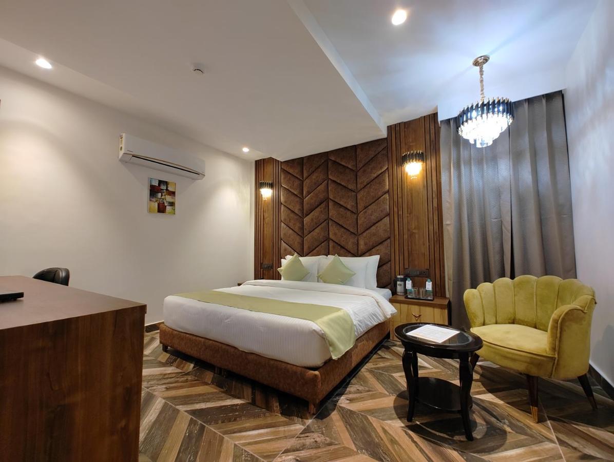 Grand Luxotica By Dls Hotels Dehradun Ngoại thất bức ảnh