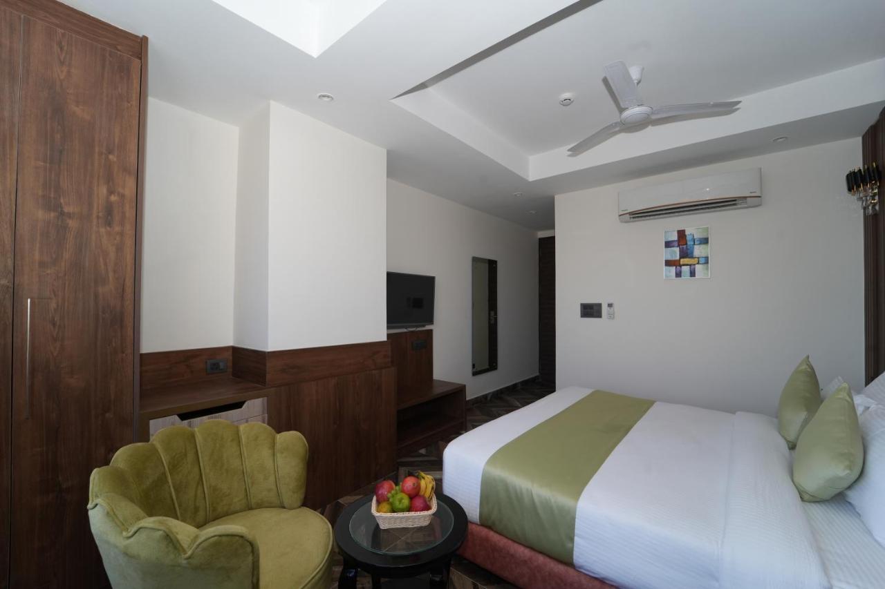 Grand Luxotica By Dls Hotels Dehradun Ngoại thất bức ảnh