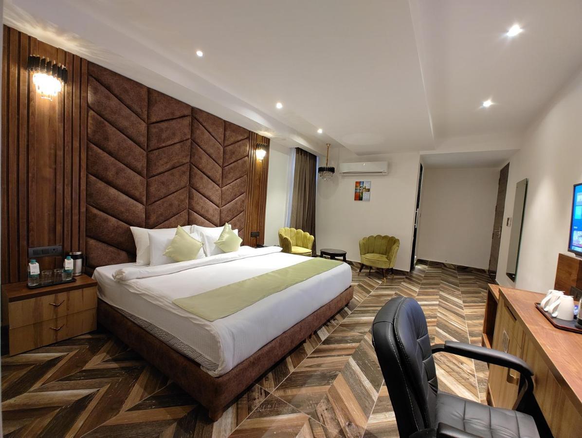 Grand Luxotica By Dls Hotels Dehradun Ngoại thất bức ảnh