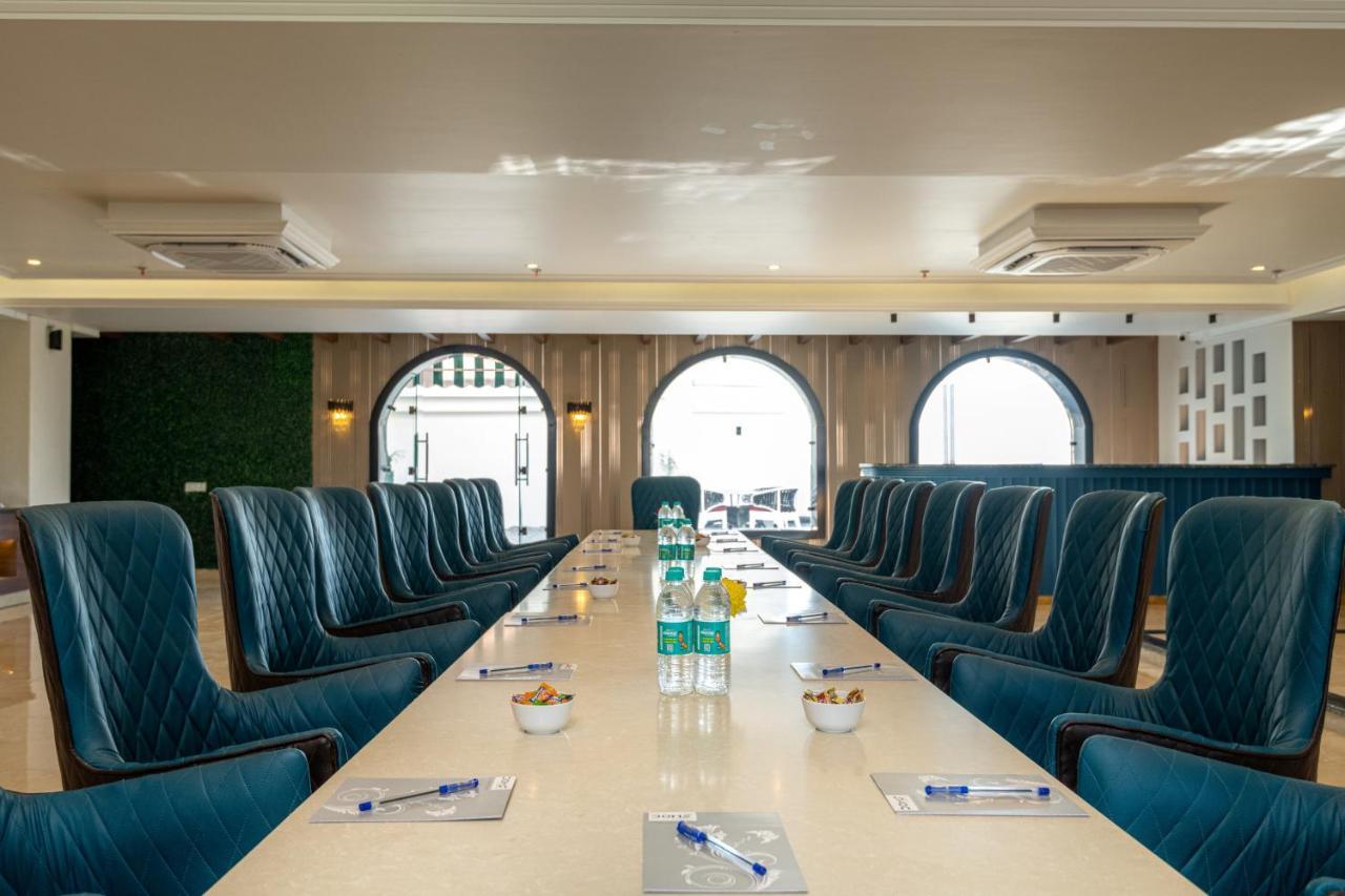 Grand Luxotica By Dls Hotels Dehradun Ngoại thất bức ảnh