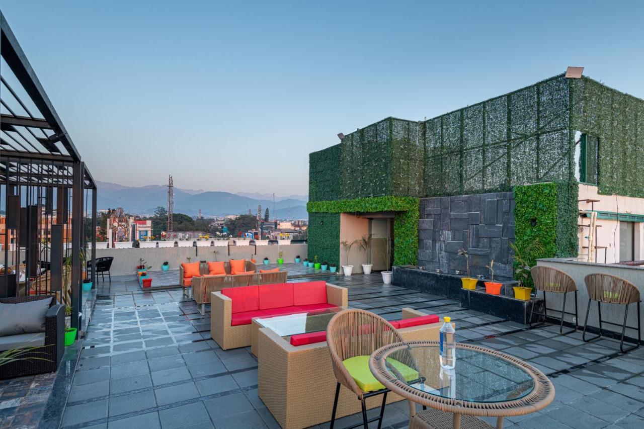 Grand Luxotica By Dls Hotels Dehradun Ngoại thất bức ảnh